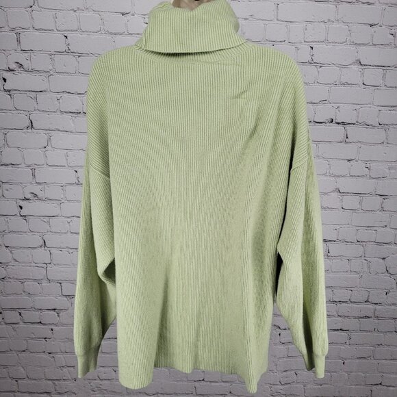 Free People Green Knit Oversized Pullover Turtleneck Sweater Size Medium M - Picture 2 of 11